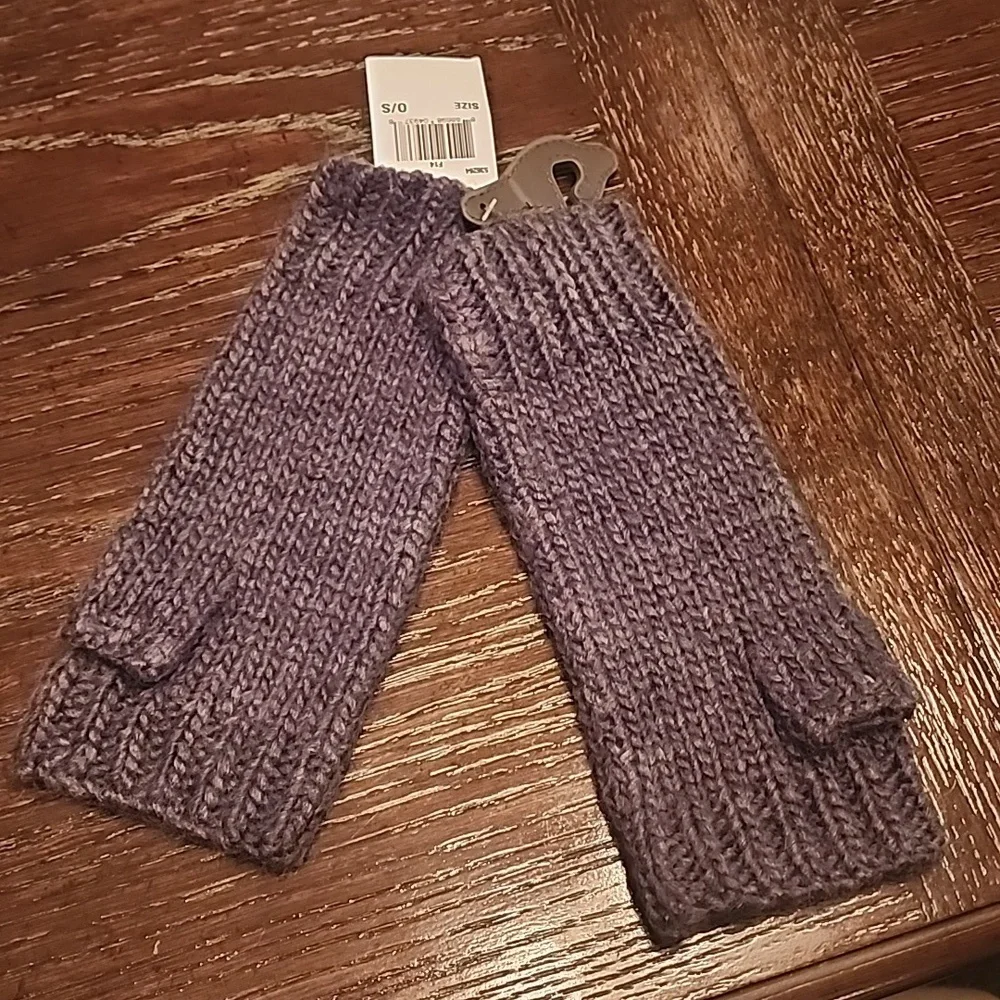 NWT Gray Knit Hand Warmers with Logo